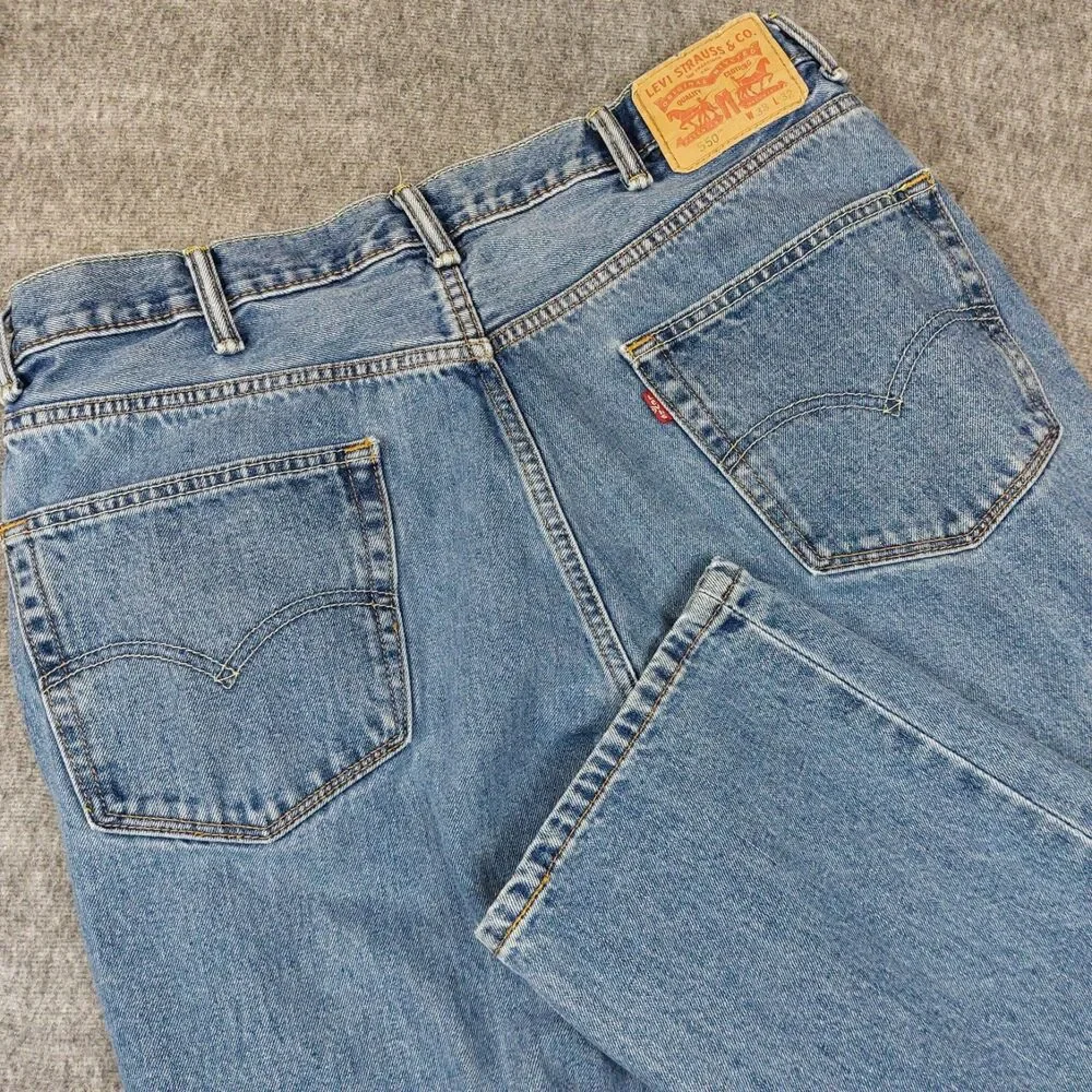 Levis 550 Relaxed Fit Jeans Men’s Size 38x32 (Fit 36x30) Blue